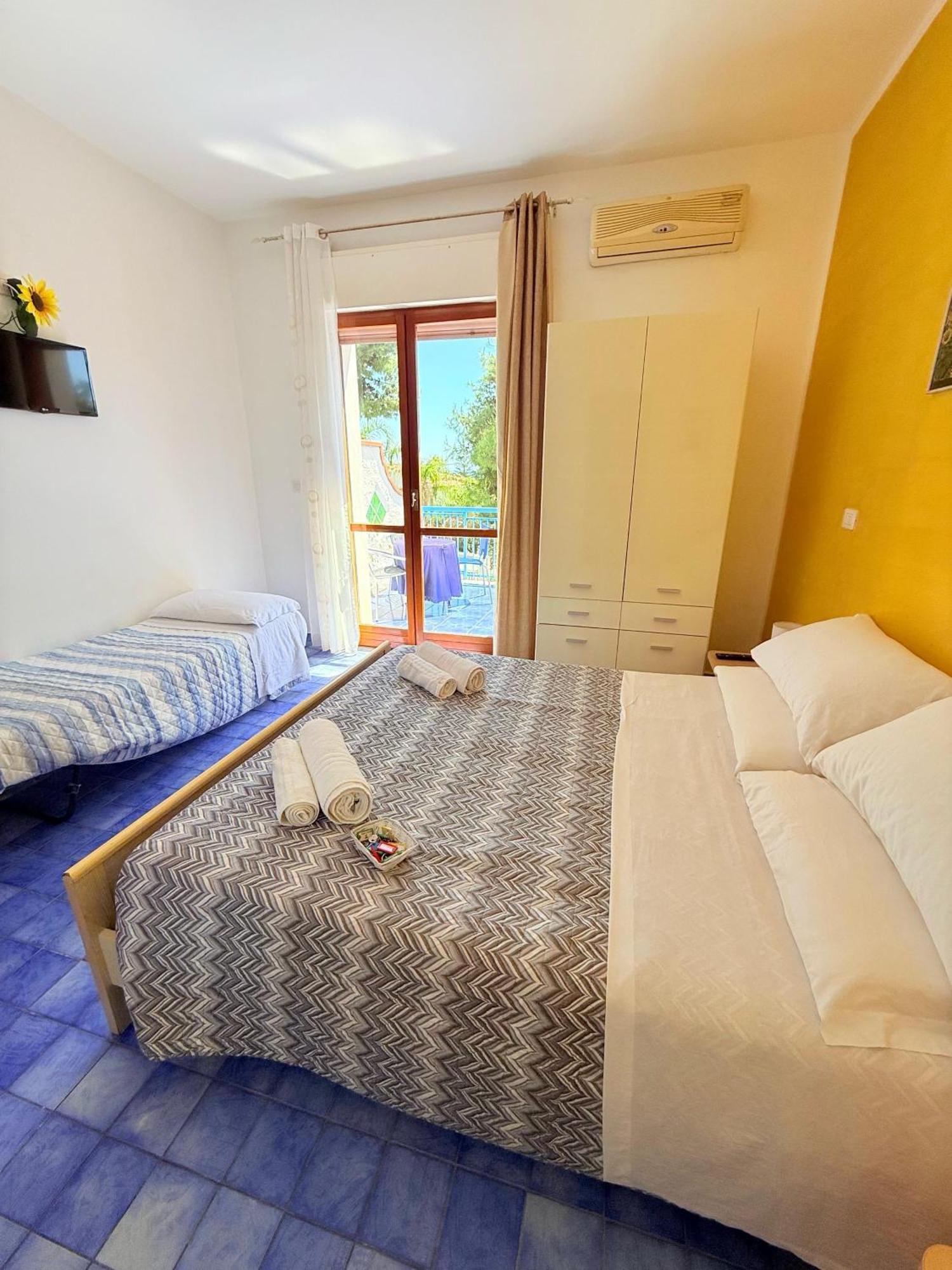 Nido Colorato B&B Fontane Bianche Εξωτερικό φωτογραφία